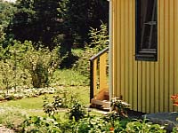 Eingang zu Wohnung und Sauna